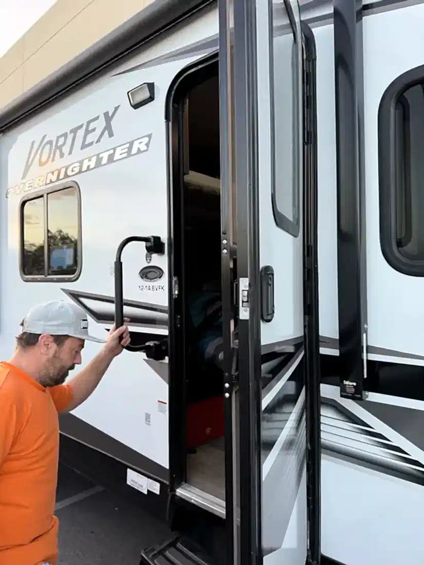 Automotive Locksmith job in Las Vegas by 24/7 Locksmith 4U