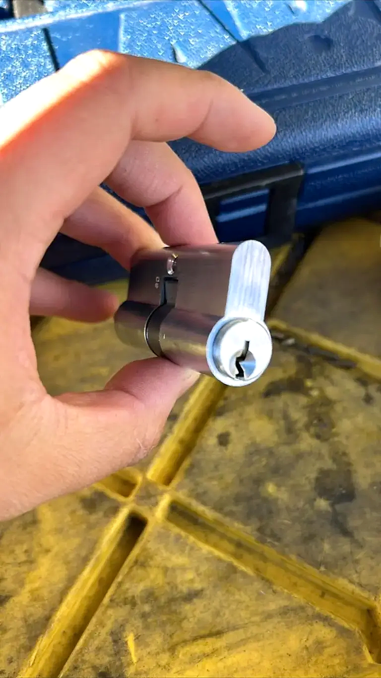 Lock cylinder replacement job in Las Vegas by 24/7 Locksmith 4U